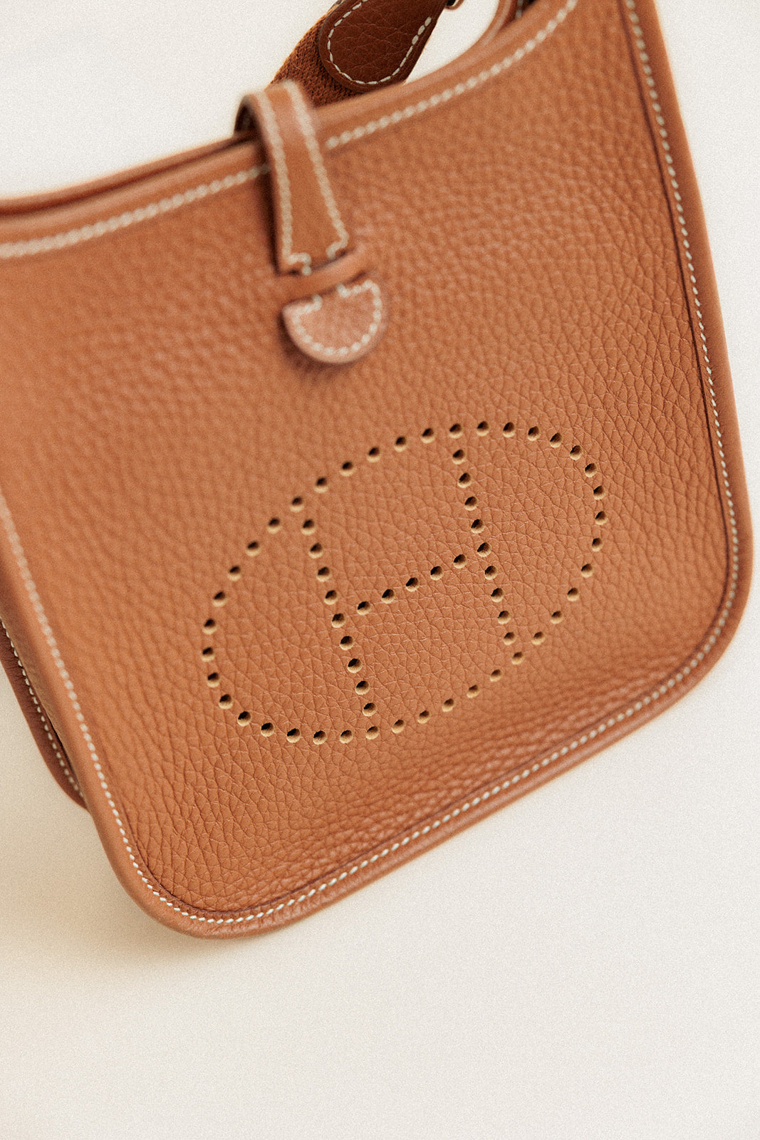 Hermès Taurillon Clemence Evelyne TPM Gold