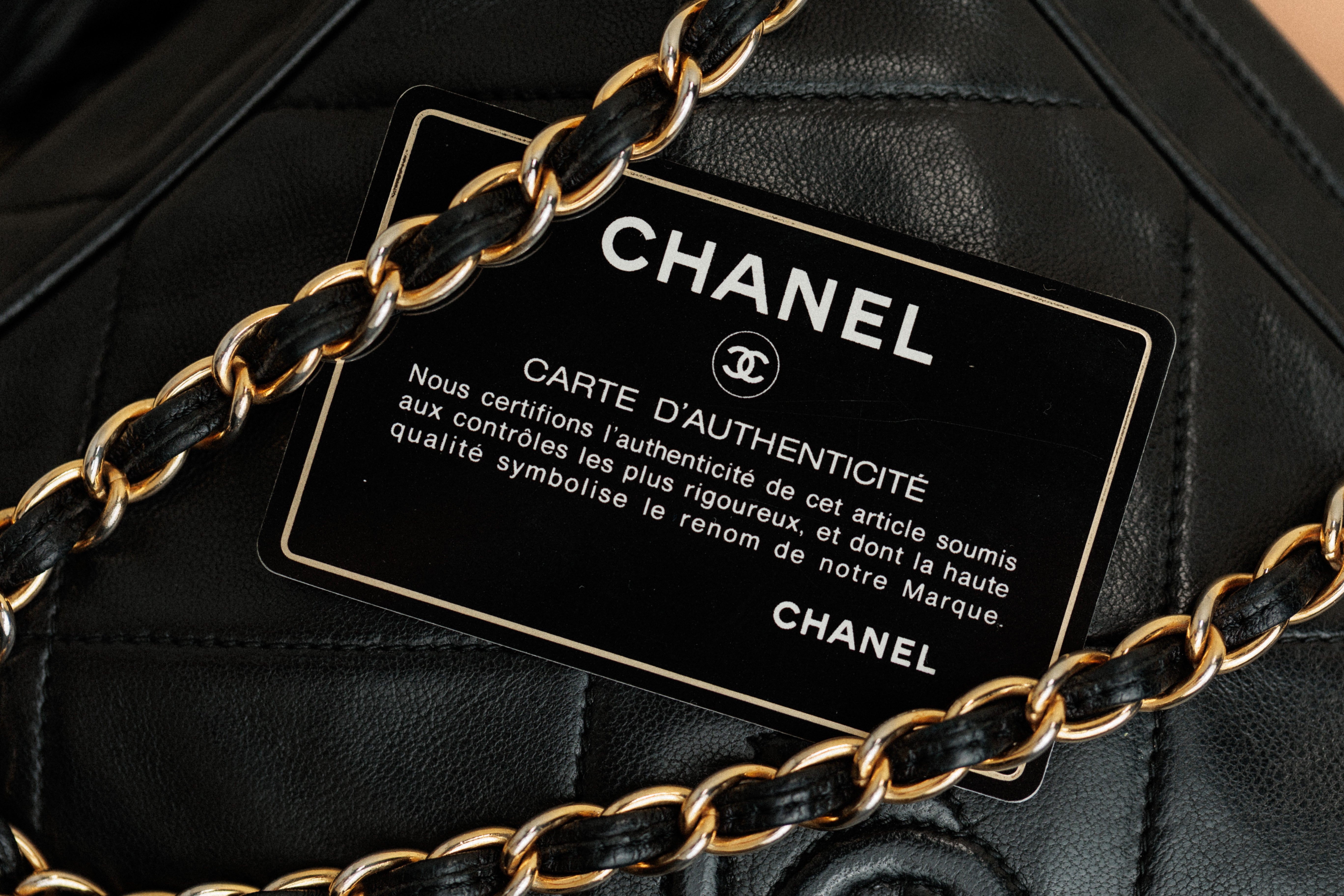 Chanel Vintage Lambskin Quilted Diamond CC Camera Case Black Medium