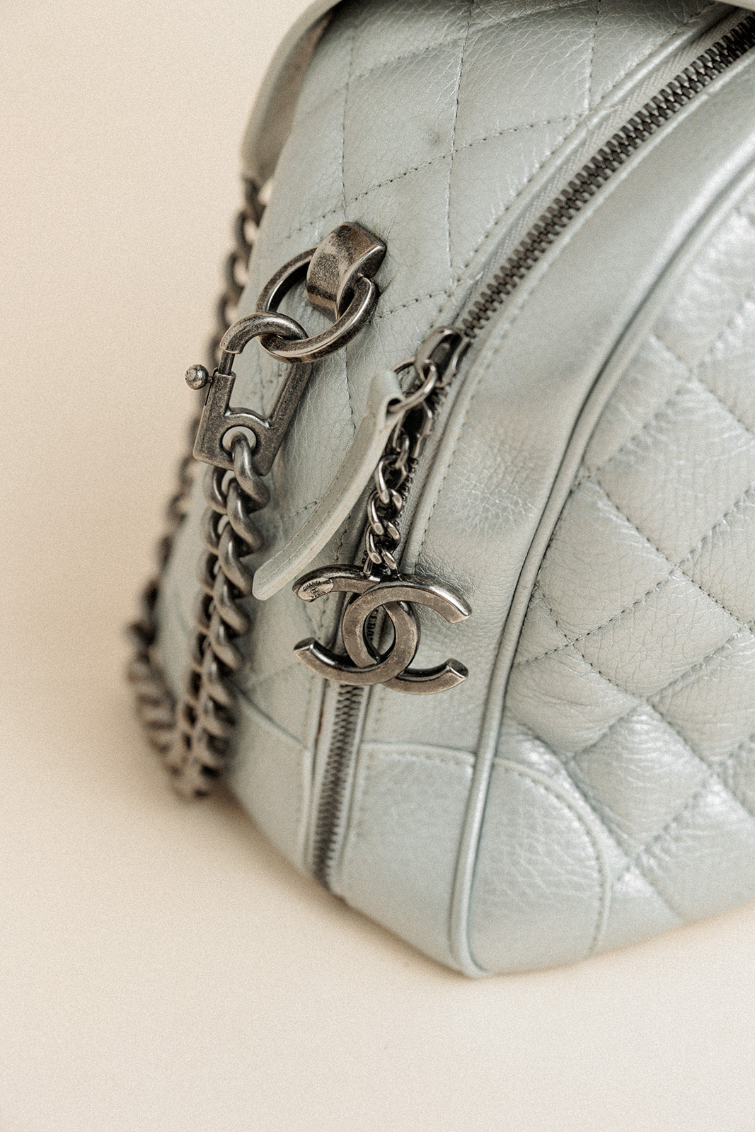 Chanel Metallic Calfskin Quilted Medium Airlines Round Trip Bowling Bag Silver