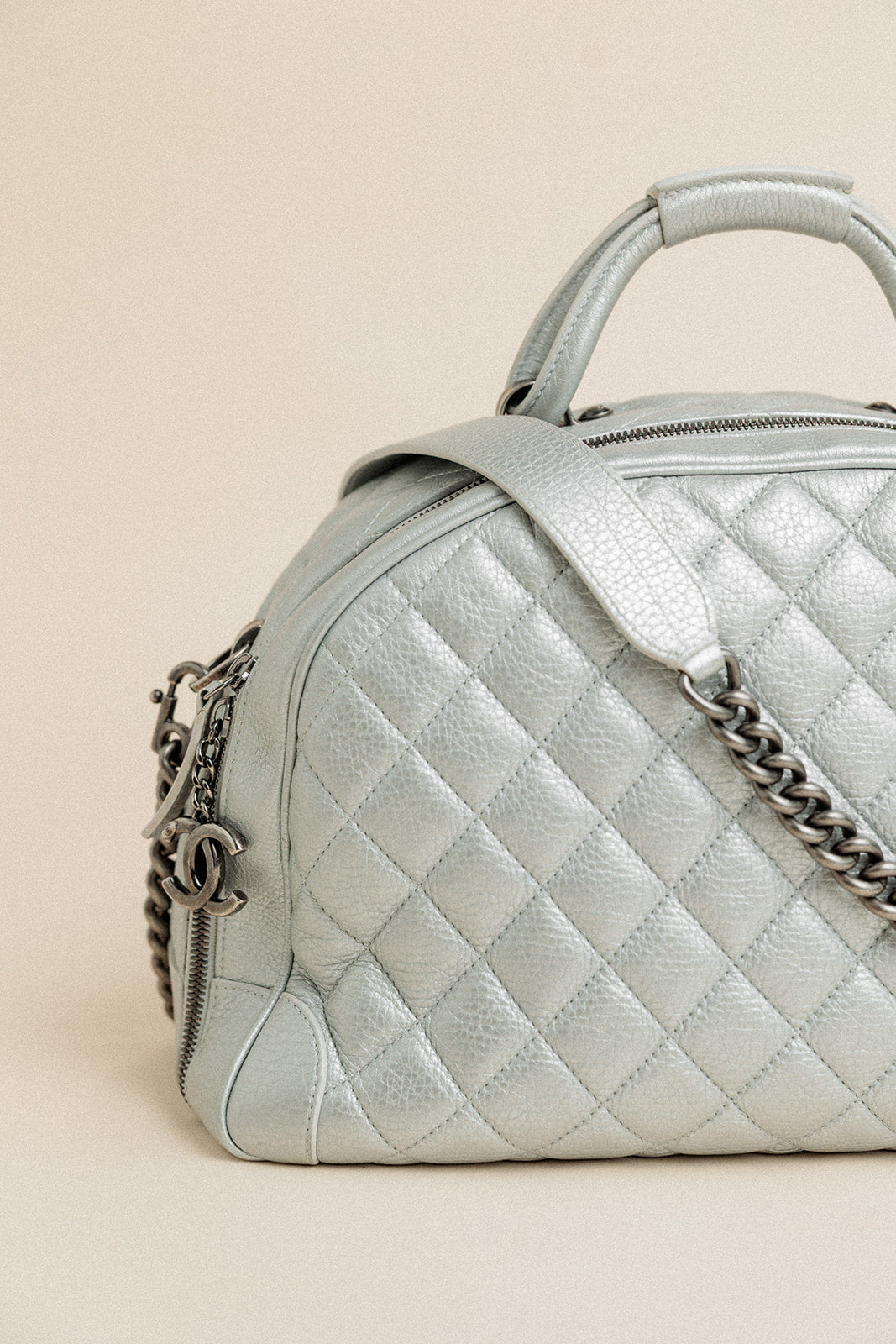 Chanel Metallic Calfskin Quilted Medium Airlines Round Trip Bowling Bag Silver