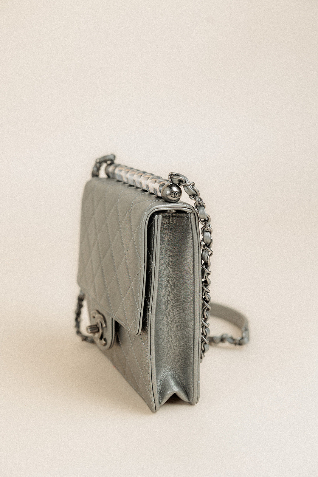Chanel Chic Pearls Lambskin Flap Bag Silver