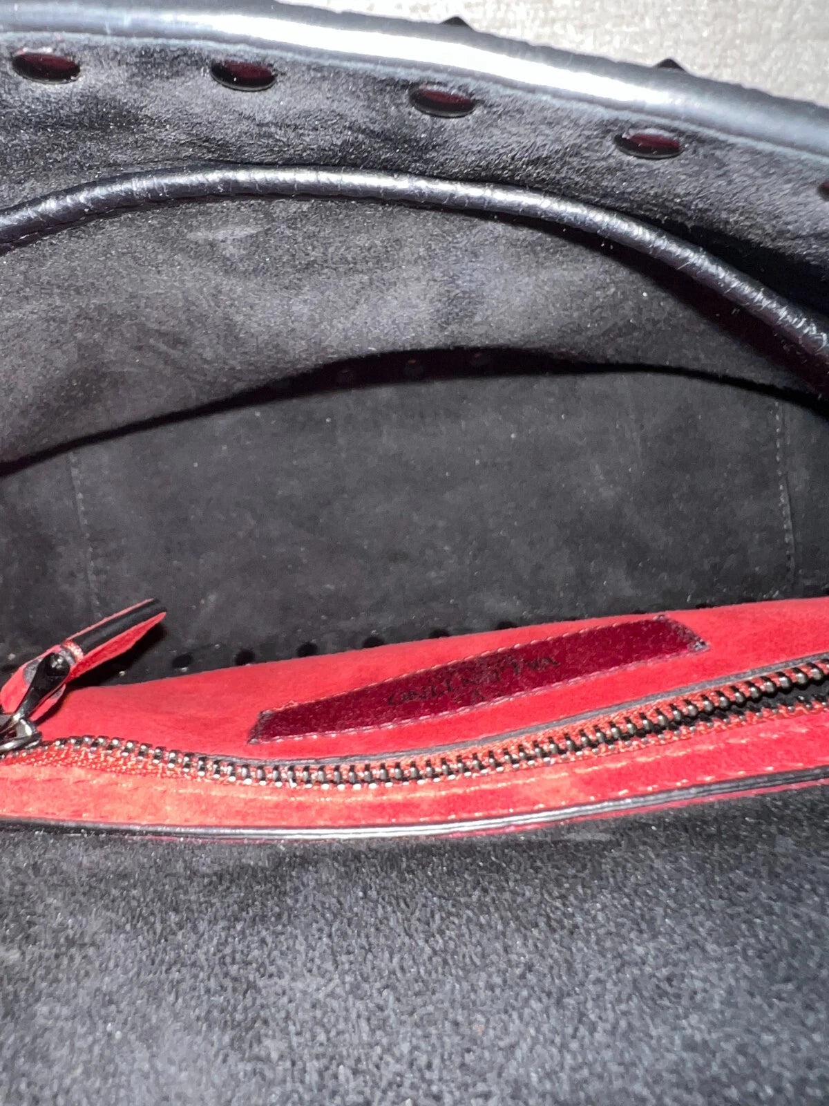 VALENTINO GARAVANI Craquele Nappa Medium Rockstud Spike Shoulder Bag Black Purse